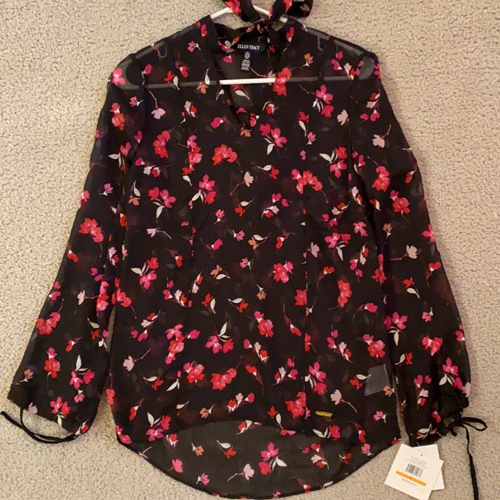 Ellen Tracy sheer top NWT long sleeved